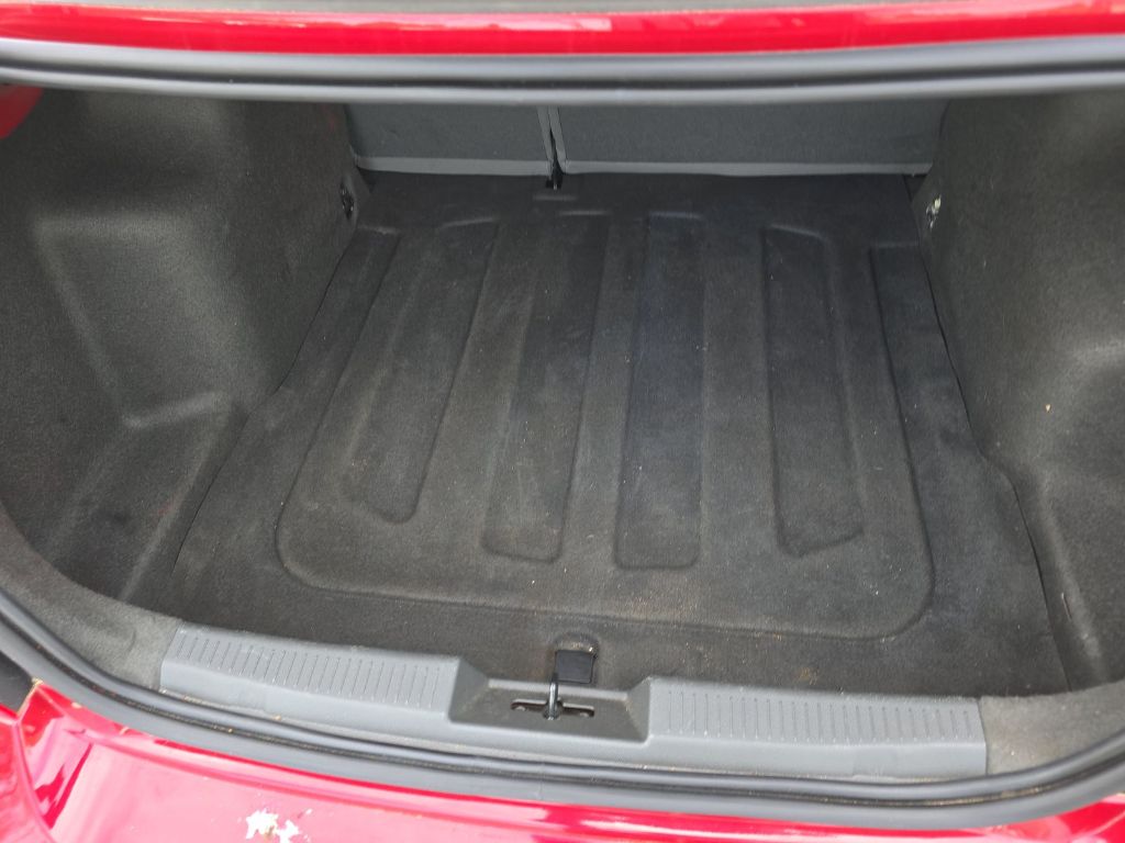 2016 Chevrolet Sonic LT - Photo 15