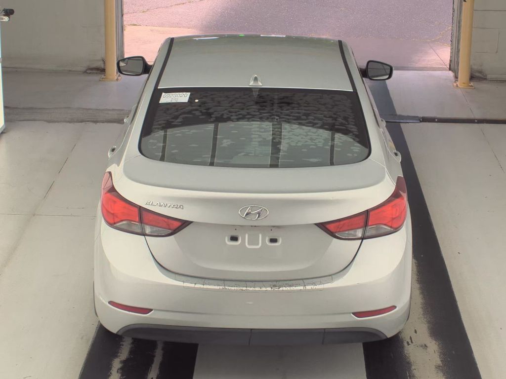 2015 Hyundai Elantra SE - Photo 17