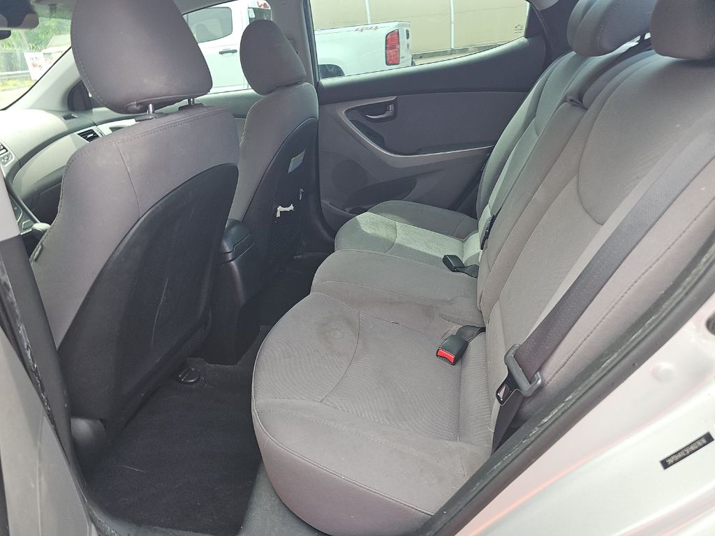 2015 Hyundai Elantra SE - Photo 9