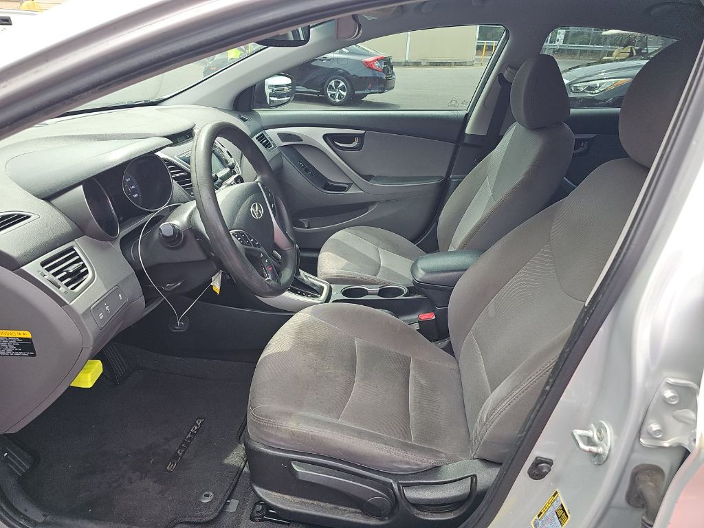 2015 Hyundai Elantra SE - Photo 12